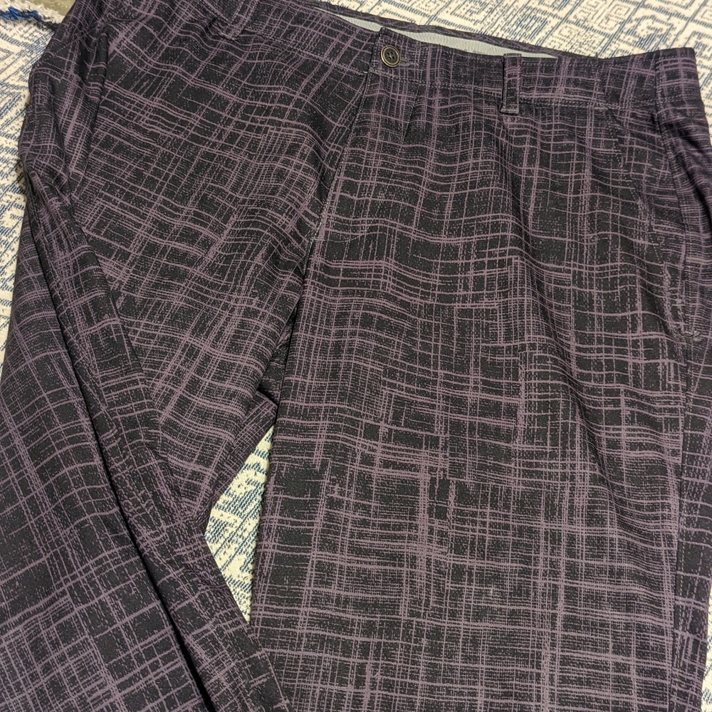 SUPER Stylish Under Armour Golf Pants